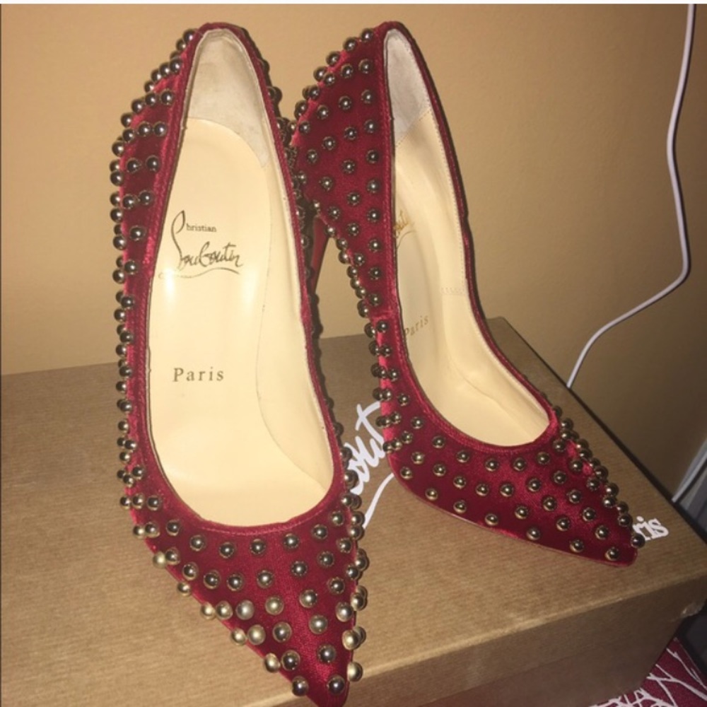 SOLD Christian Louboutin